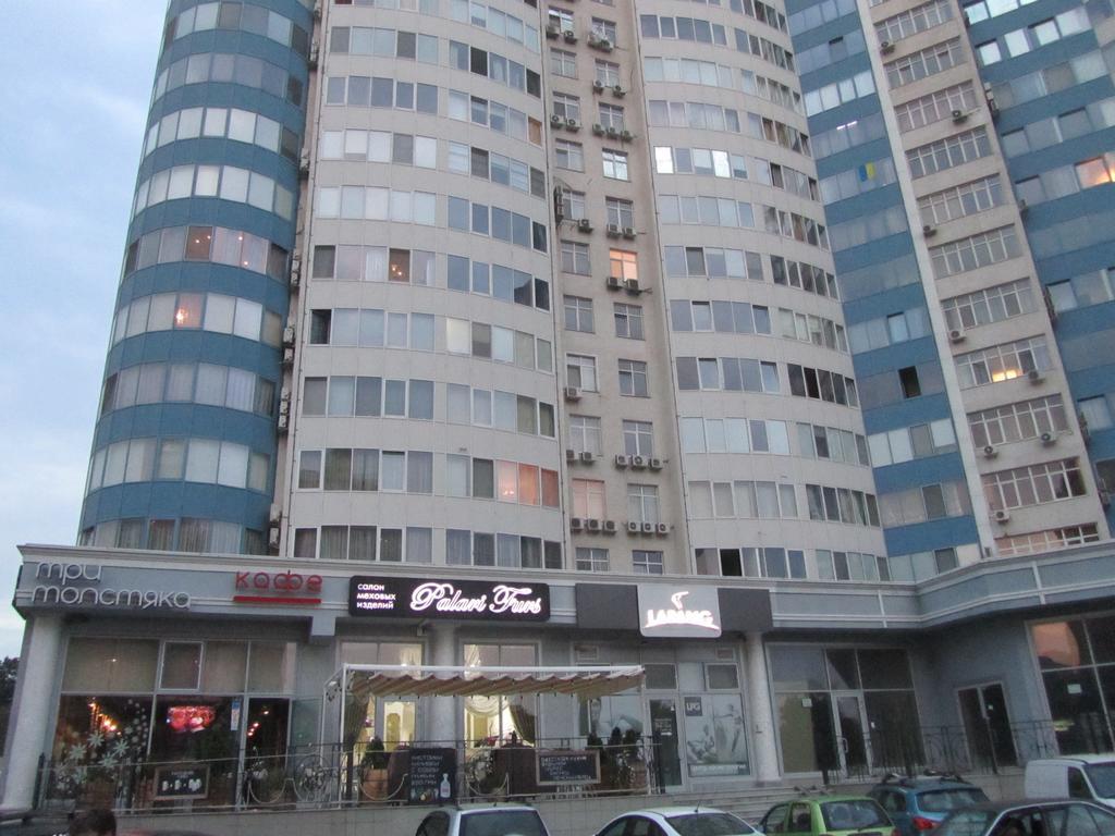 Apartments On Henuezskaya 5 Odesa Exterior photo
